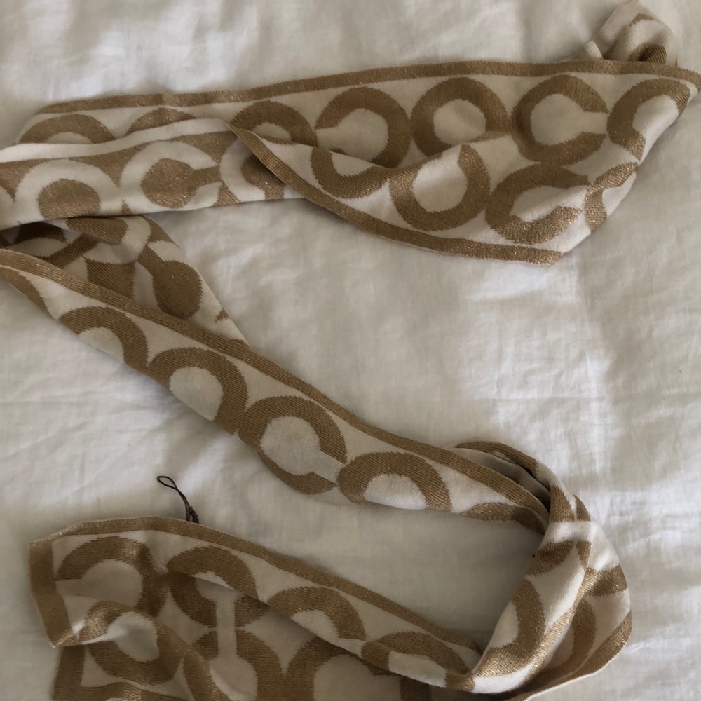 Coach scarf